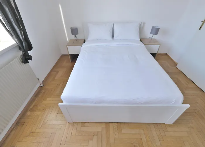 Apartmanhotel Schoenbrunn 3*